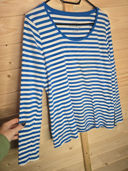 Ladies long sleeved top - 16