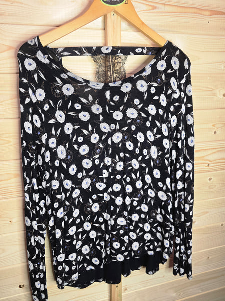 Ladies NEXT top - 18