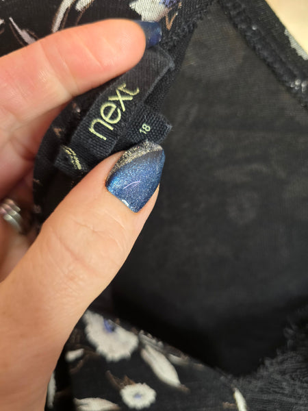 Ladies NEXT top - 18