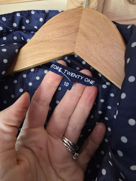 Ladies raincoat - 10