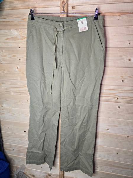 Ladies trousers.  Bnwt - 12