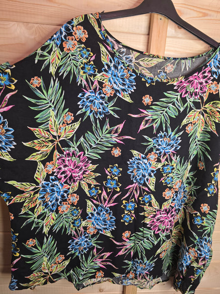 Ladies short sleeved top - 20