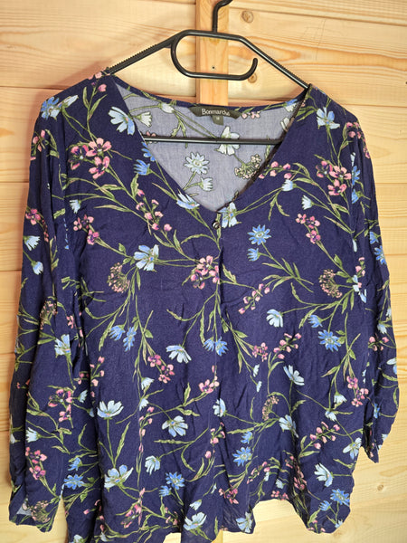 Ladies 3/4 sleeved top - 18