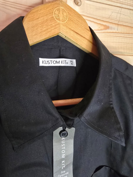 Ladies BNWT short sleeved shirt - 18