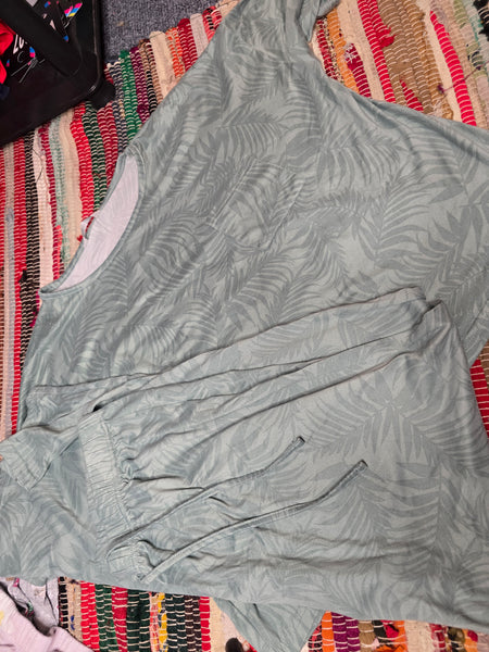 Ladies pep & co pjs - 8/10