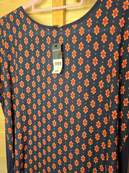 Ladies BNWT top - 16