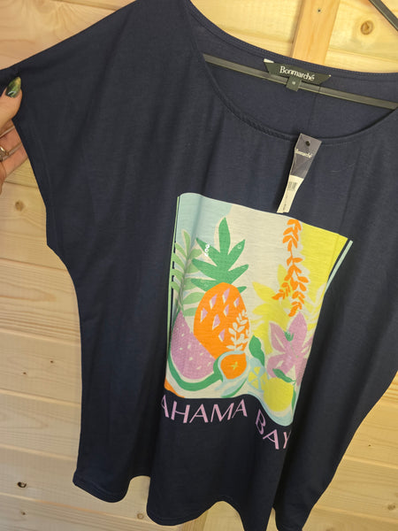 Ladies BNWT top - 18