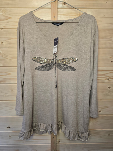 Ladies BNWT top - 18