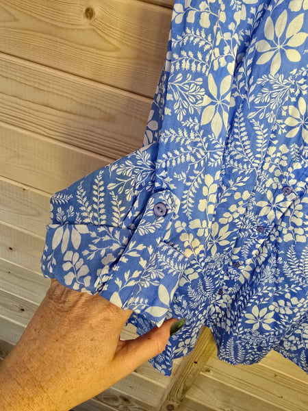 Ladies BNWT top - 22