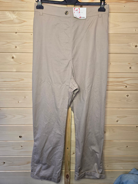 Ladies BNWT trousers - 22