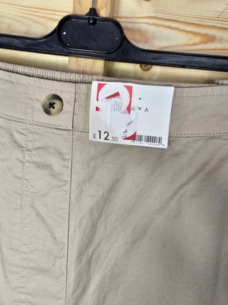 Ladies BNWT trousers - 22