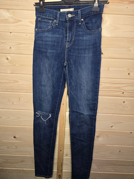 Ladies levis W25 L32