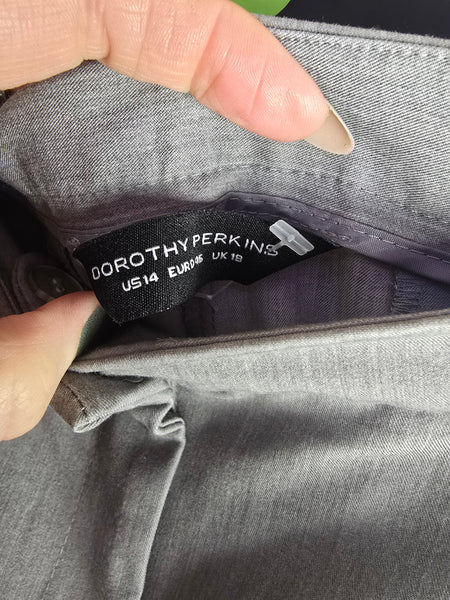 Ladies Dorothy perkins smart trousers - 18