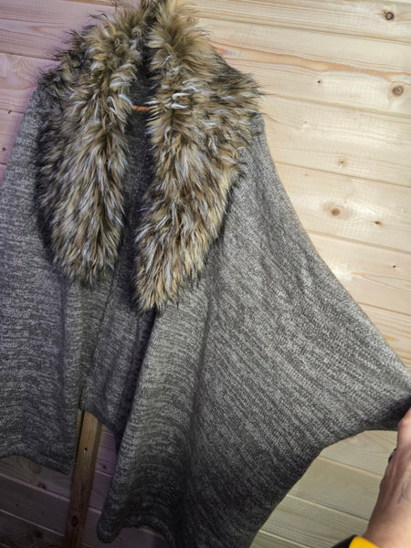 Ladies short sleeved cover up - one size