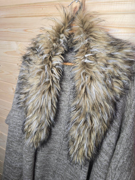 Ladies short sleeved cover up - one size