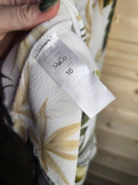 Ladiew M&Co cover up -16