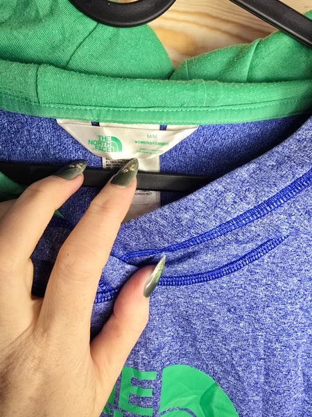 Womens north face hoodie - M